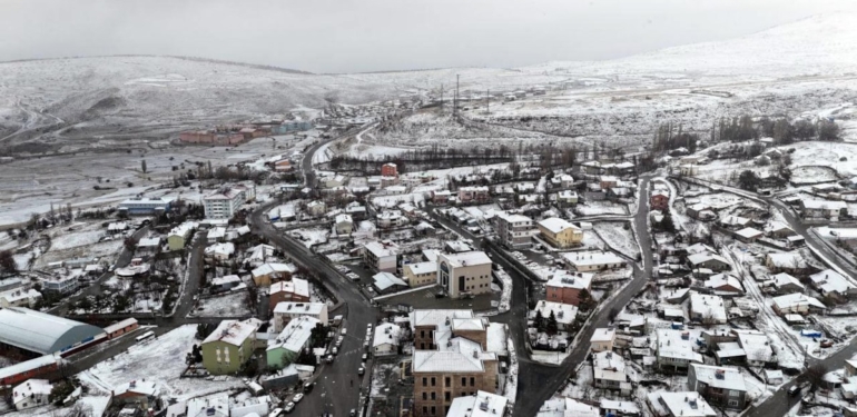 Erzurum beyaza büründü